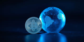 Criptomoedas integradas ao contexto mais amplo dos mercados financeiros globais